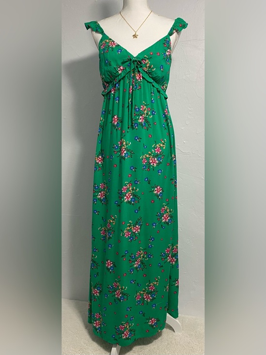 Kingston Dresses & Skirts - Kingston Green Floral Dress